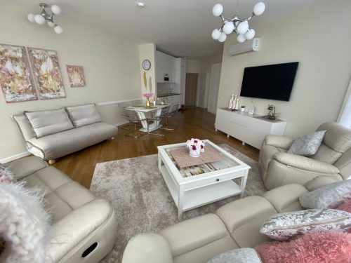 Snieguoles apartamentai su vaizdu į jūrą bei terasa